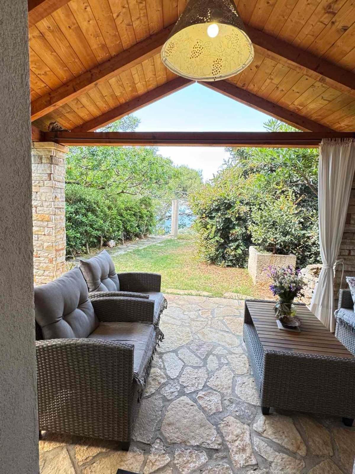 House Dobrila Villa Игране Екстериор снимка