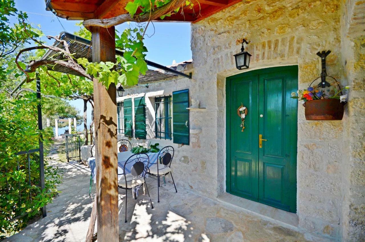 House Dobrila Villa Игране Екстериор снимка