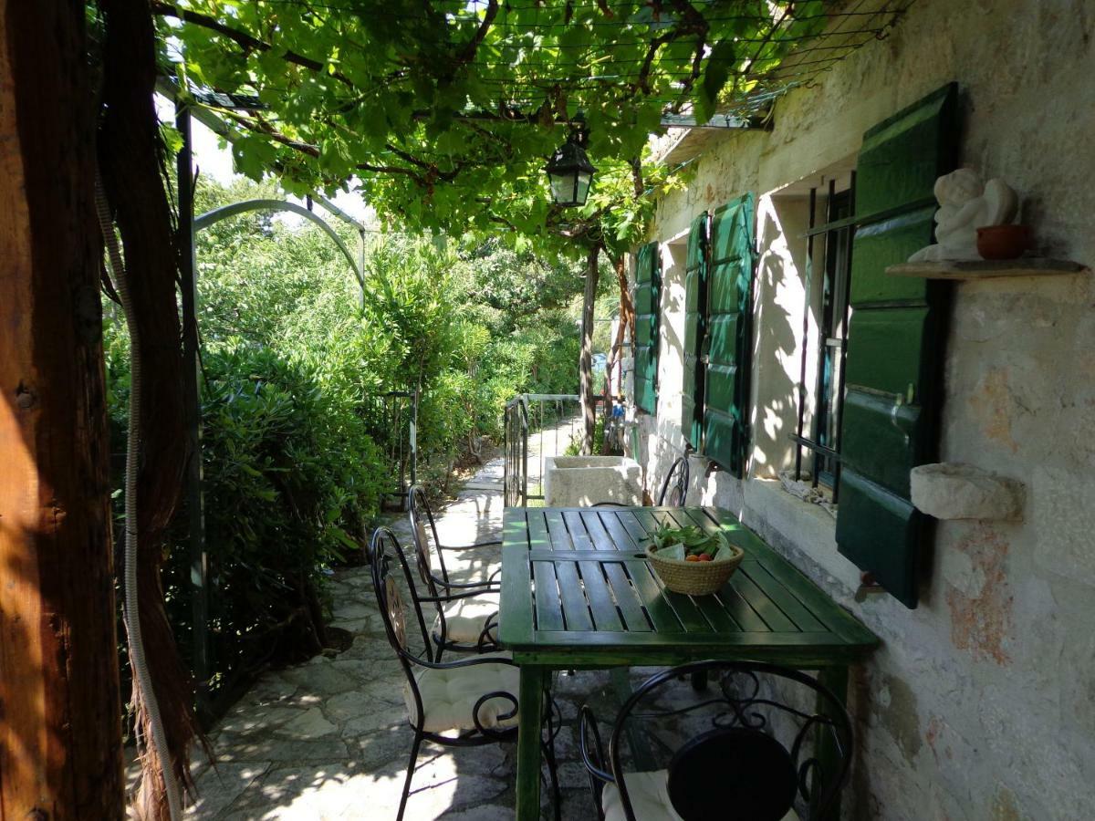 House Dobrila Villa Игране Екстериор снимка